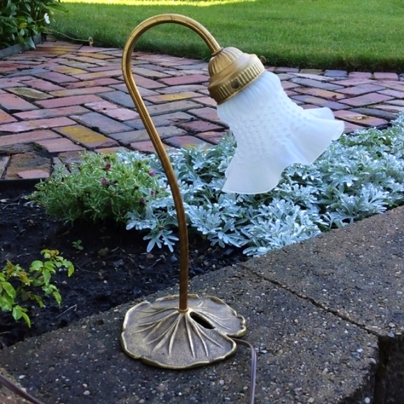 Underwriters Laboratories Other - Underwriters Laboratories, Vintage Brass Accent Table Lamp